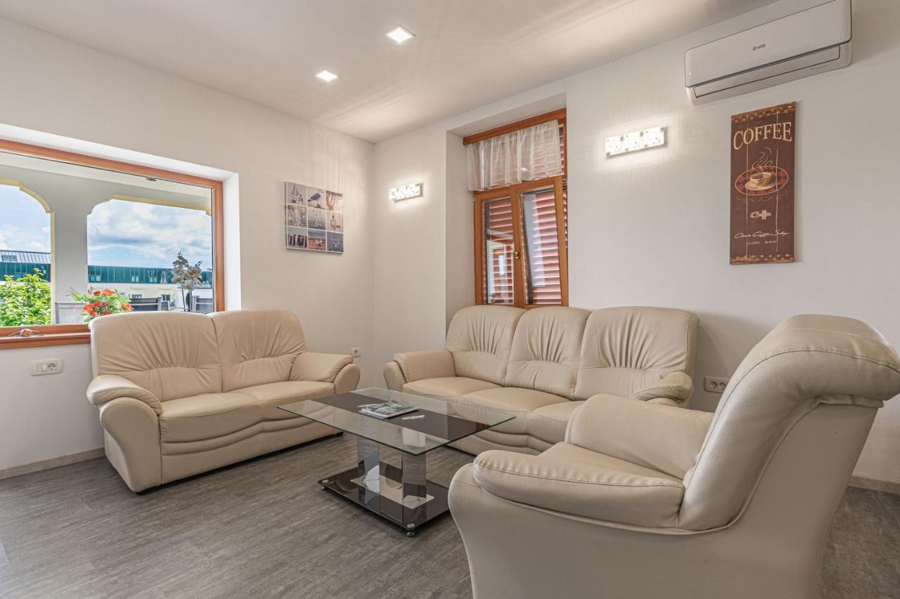 Villa Roma Portorose 외부 사진
